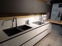 Cucina Kali ' design bianca con penisola Arredo3 scontata 36%