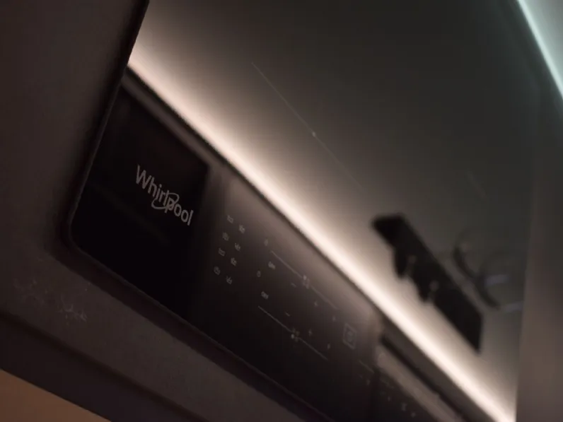 Cucina moderna lineare Kalì quadra profilo Arredo3 a prezzo scontato