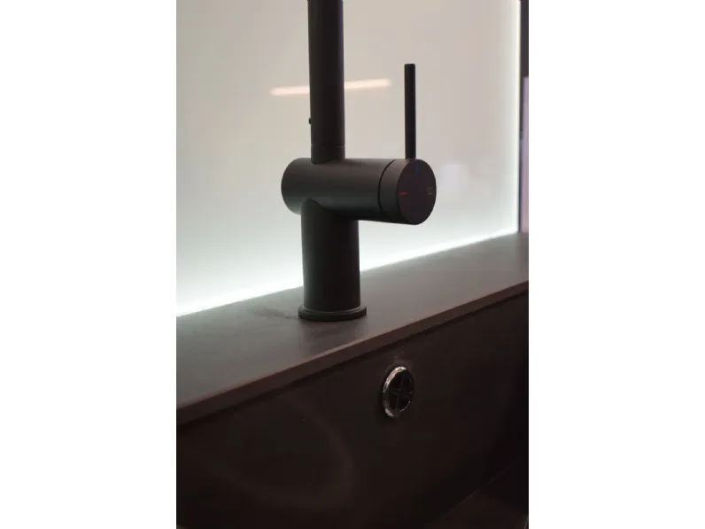 Cucina moderna lineare Kalì quadra profilo Arredo3 a prezzo scontato