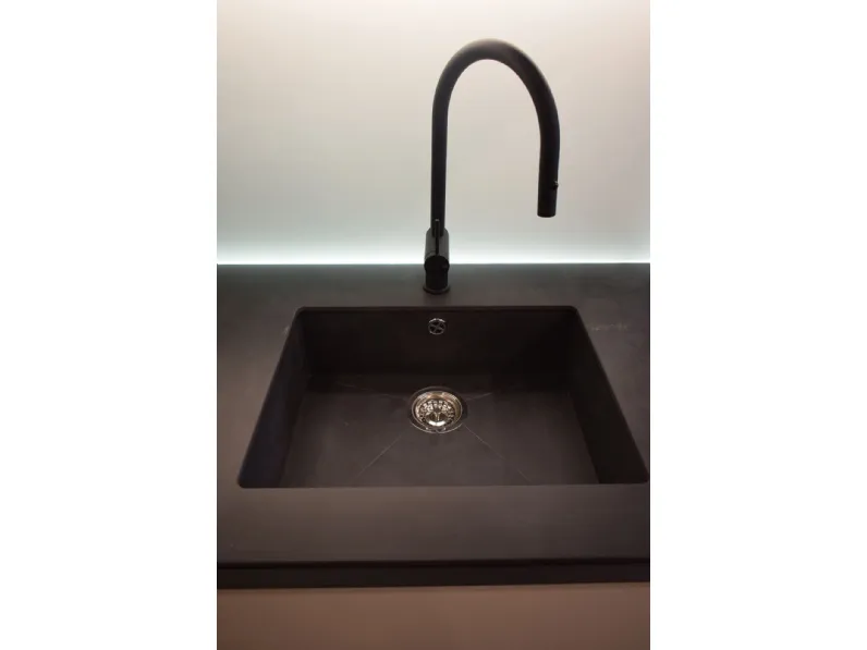 Cucina moderna lineare Kalì quadra profilo Arredo3 a prezzo scontato