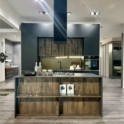 Cucina La casa moderna moderna con isola altri colori in laminato opaco Trend linea
