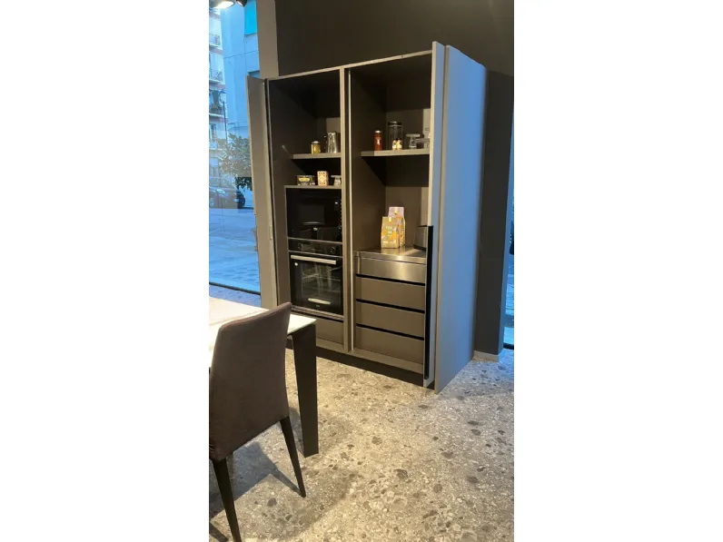 Cucina lineare in laccata opaco a prezzo ribassato 52%