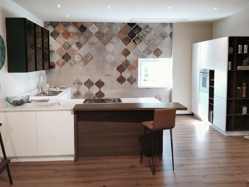 Cucina Line bianco opaco moderna bianca con penisola Euromobil