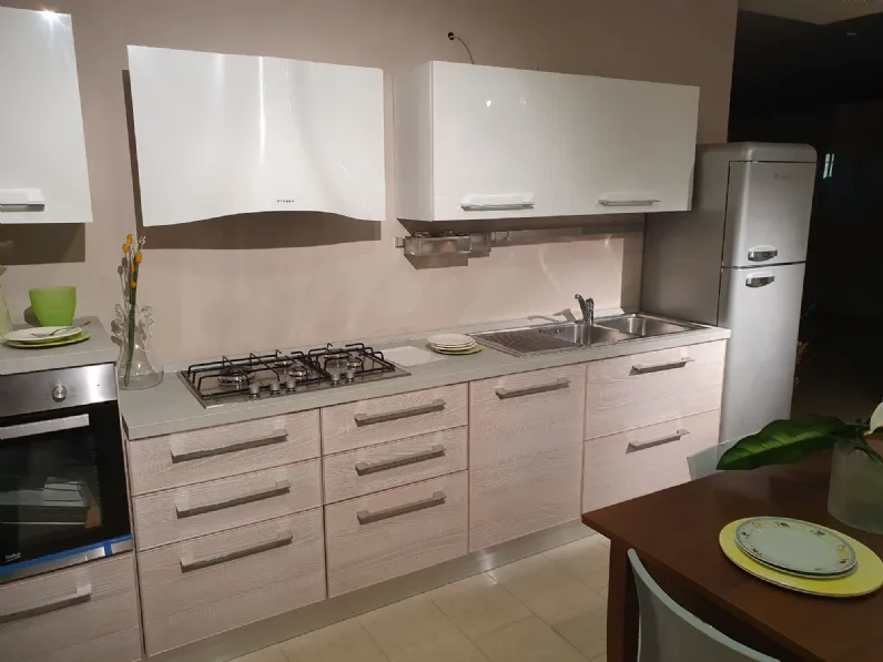 Cucina lineare Adele Lube cucine con un ribasso vantaggioso