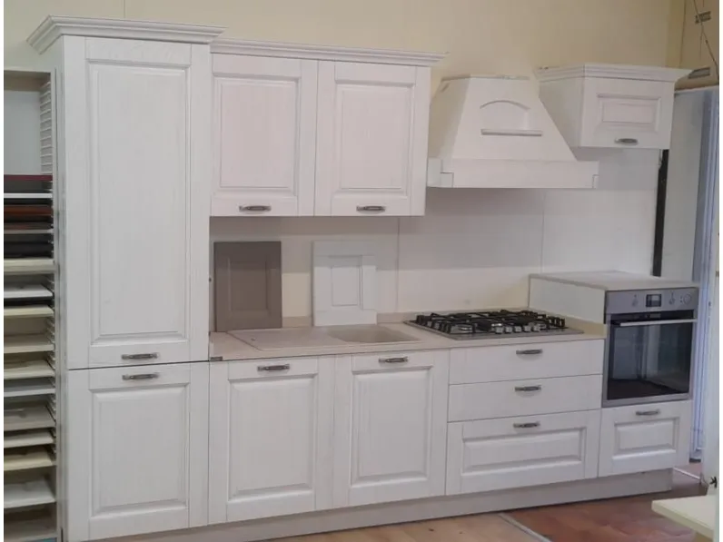 Cucina Carlotta classica bianca Giannei lineare scontata 51%