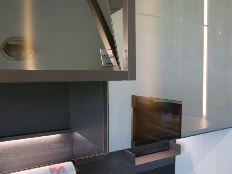 Scopri la cucina Mia di Scavolini a prezzo scontato! Design lineare.