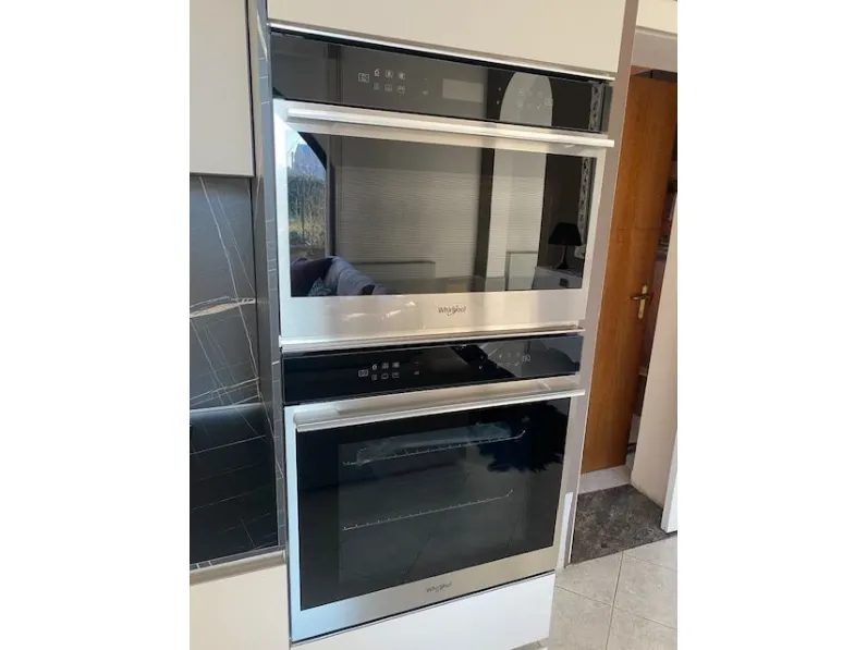 Cucina grigio design lineare Soul Ernestomeda a soli 21200€