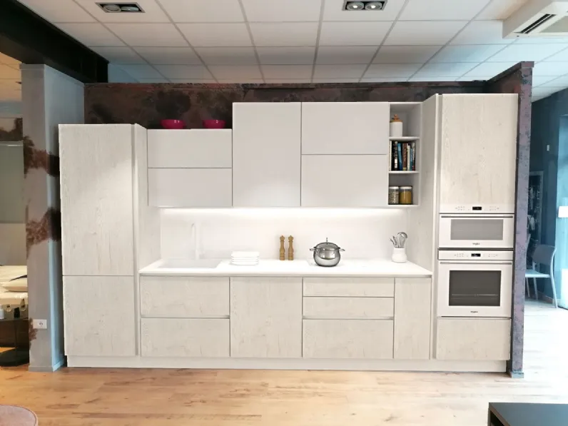 Cucina lineare moderna bianca Collezione esclusiva Time  a soli 7800€