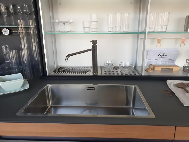 Cucina lineare design grigia Valcucine Genius loci a soli 34400 Euro