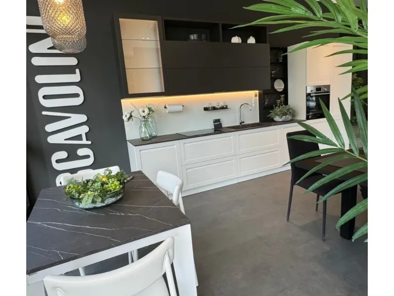 Cucina bianca moderna lineare Carattere Scavolini a soli 12000 Euro