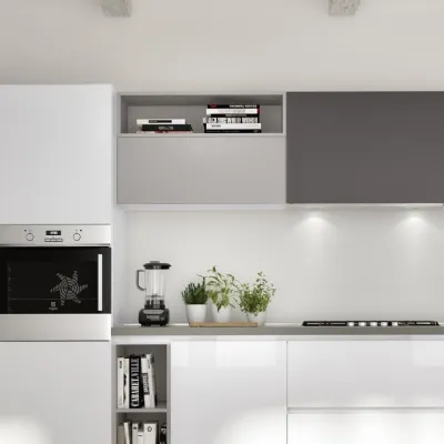 Cucina Gloss design bianca Essebi lineare scontata 35%