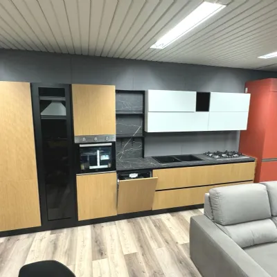 Cucina lineare moderna rovere chiaro Mobilturi Pop rigata a soli 4690