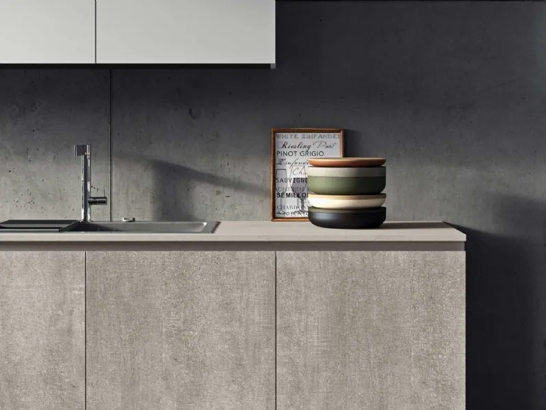 Cucina lineare in laminato materico grigia K18 a prezzo ribassato