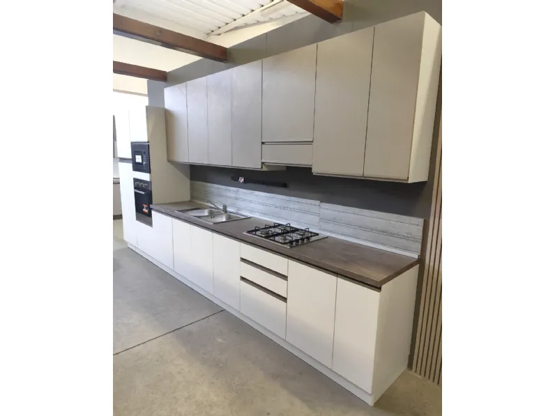 Cucina lineare in laminato materico a prezzo scontato 52%