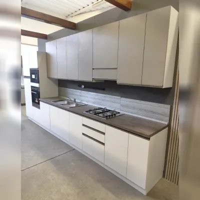 Cucina lineare in laminato materico a prezzo scontato 52%