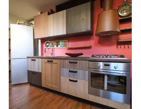Cucina lineare in laminato materico altri colori Cucina moderna ecocolor con frigo beko in offerta    a prezzo scontato