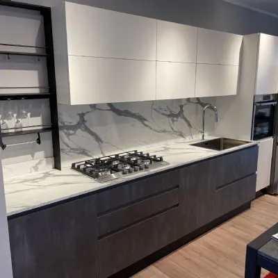 Cucina lineare in laminato materico bianca Cucina scavolini motus scontata a prezzo ribassato