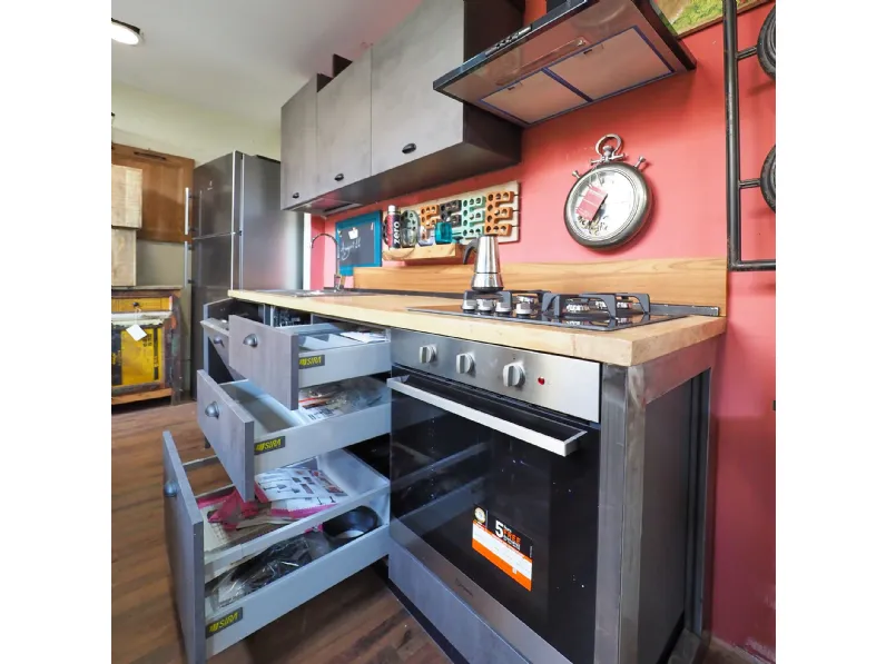 Cucina industrial piano legno lineare Outlet etnico con un ribasso imperdibile