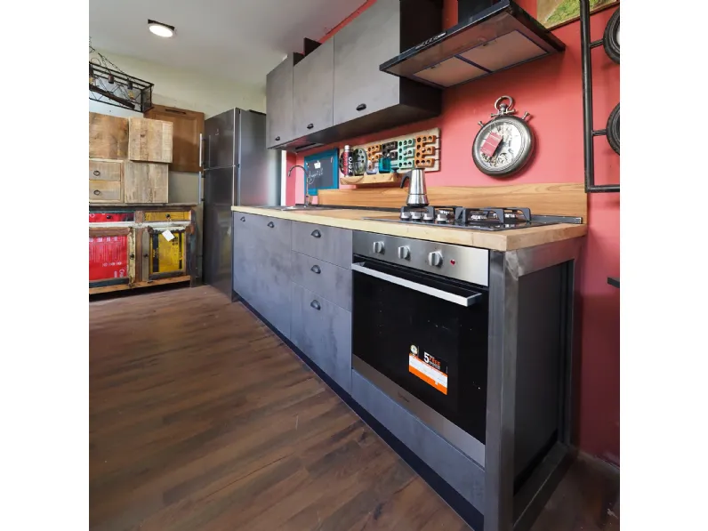 Cucina industrial piano legno lineare Outlet etnico con un ribasso imperdibile