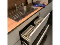 Cucina lineare in laminato opaco bianca Mariani a prezzo ribassato