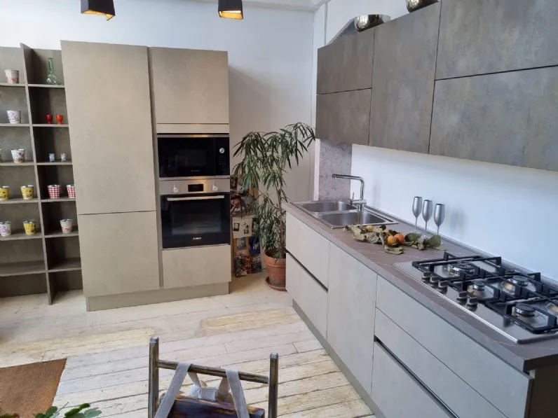 Cucina lineare in laminato opaco grigio Malta a prezzo scontato