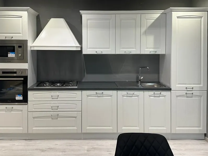 Cucina bianca classica lineare Bea Net cucine scontata
