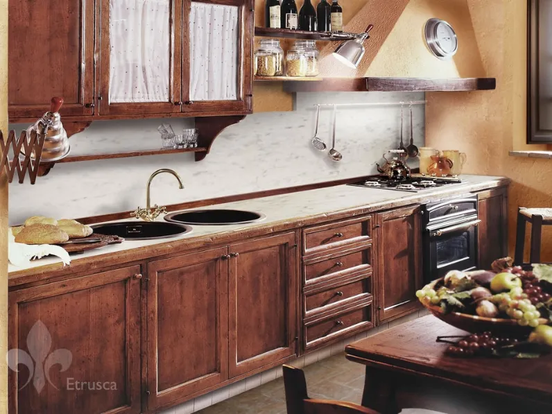 Cucina lineare in legno a prezzo scontato 40%