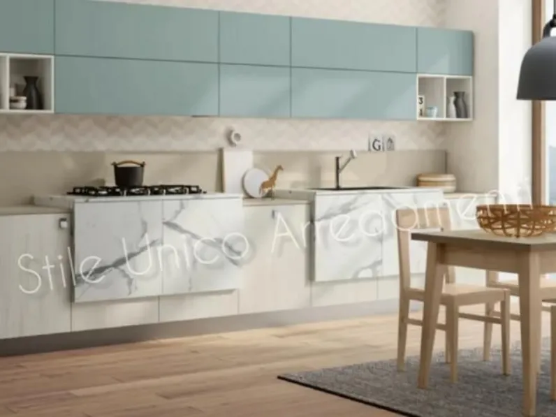 Cucina lineare in legno azzurra Azzurra acqua a prezzo ribassato