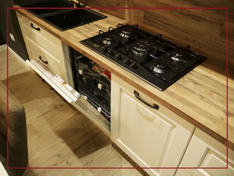 Cucina in legno Arredo3 a PREZZI OUTLET -35%