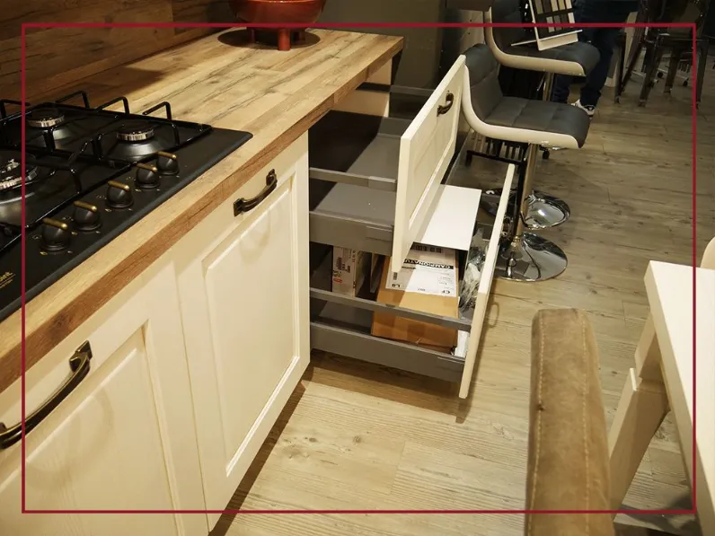 Cucina in legno Arredo3 a PREZZI OUTLET -35%