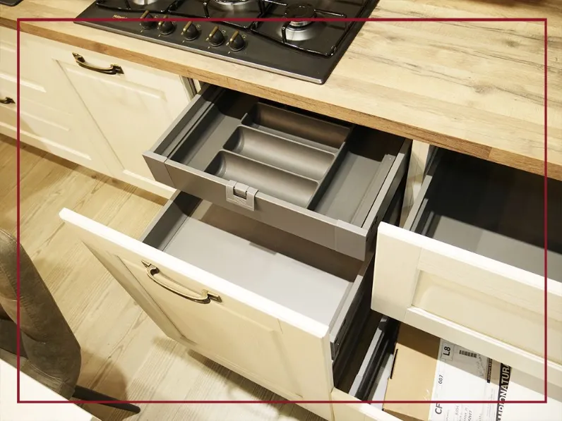 Cucina in legno Arredo3 a PREZZI OUTLET -35%