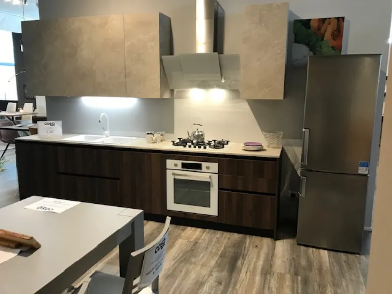 Cucina lineare in melaminico a prezzo scontato 66%