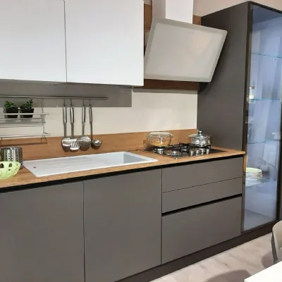 Scopri la cucina moderna lineare Arredo3 Kaly a prezzo scontato!