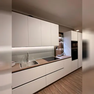 Cucina Stosa moderna lineare bianca in laminato opaco Cucina lineare total white