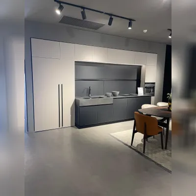 Cucina lineare in vetro grigia Cv 652 cucina k2 glass arredo3 a prezzo ribassato