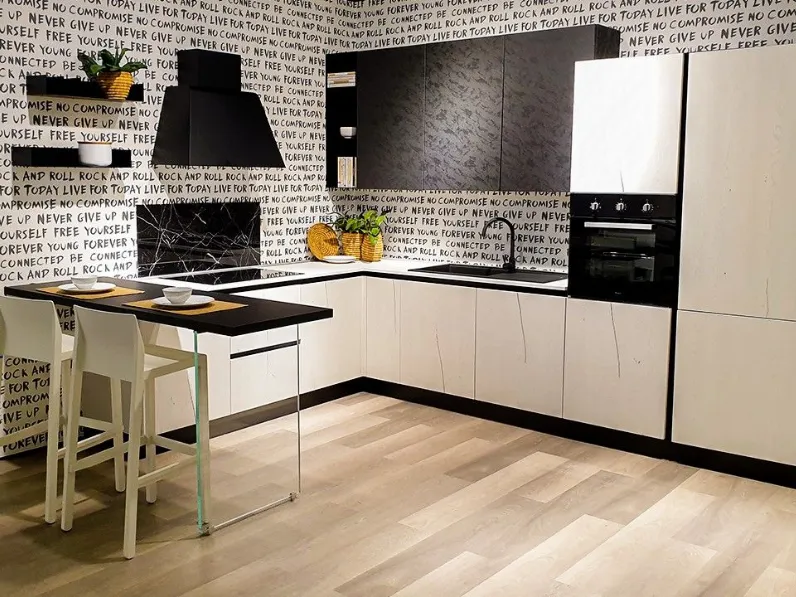 Cucina rovere chiaro moderna lineare Mobilturi Nala a soli 7600