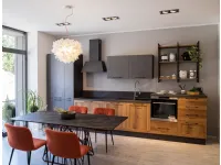 Scontata: Cucina Sax Scavolini, rovere chiaro, lineare, moderna.