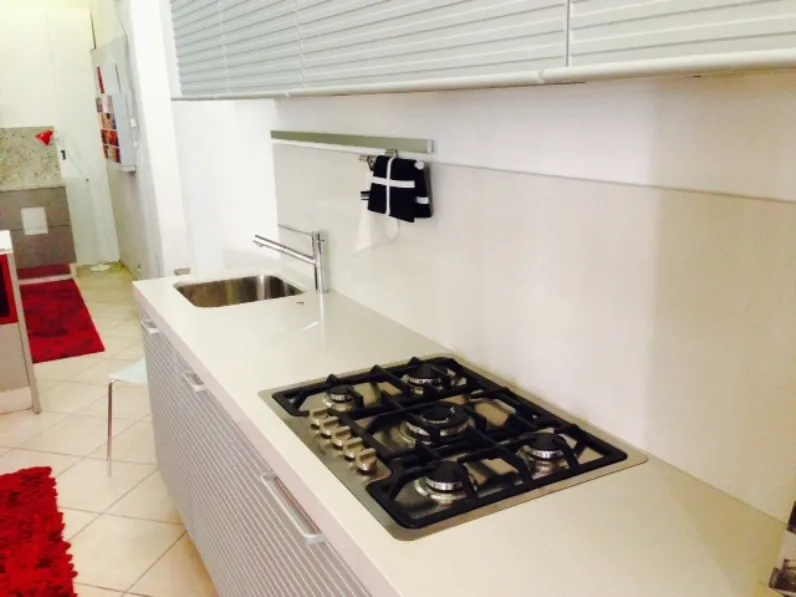 Cucina lineare Silverbox Ernestomeda con uno sconto del 69%