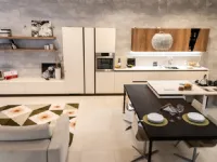 Cucina bianca moderna ad isola Liberamente Scavolini scontata