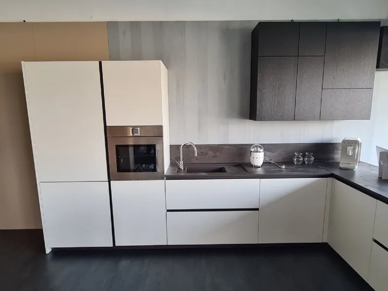 Cucina Logica 2.2 moderna bianca con penisola Valdesign