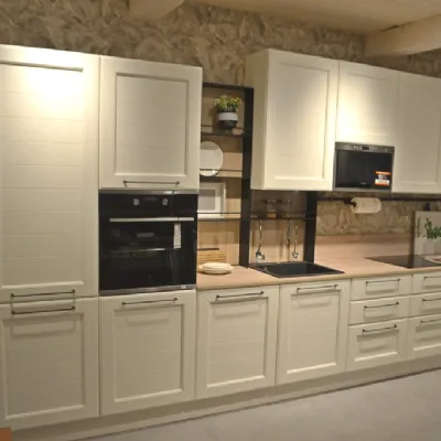 Cucina bianca classica lineare Claudia Lube cucine a soli 5900