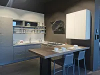 Cucina con penisola in laminato opaco a prezzo scontato del 54%.