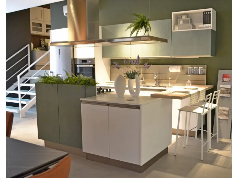 Cucina con penisola moderna altri colori Lube cucine Unica a soli 7534