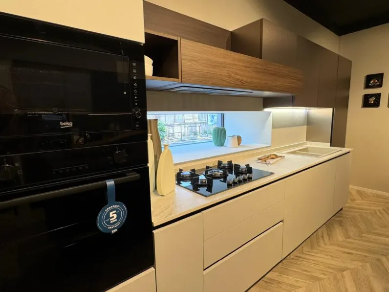 Cucina magnolia moderna lineare Stosa Young a soli 8500 Euro