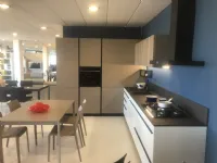 Cucina ad angolo in laminato opaco a prezzo ribassato 23%