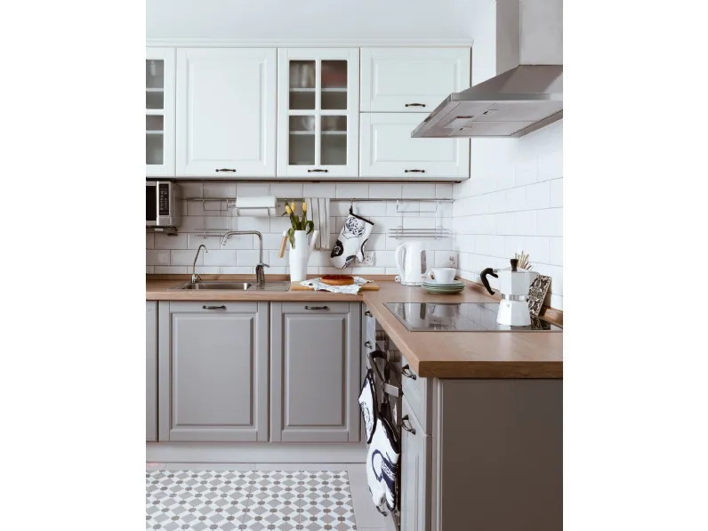 Cucina angolare Mobilike Ivy scontata del 30%. Design artigianale.