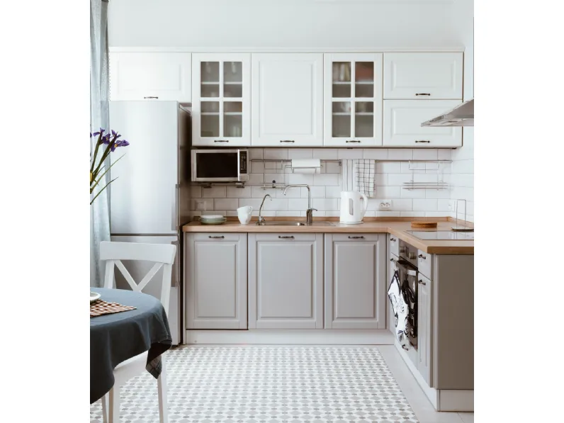 Cucina angolare Mobilike Ivy scontata del 30%. Design artigianale.