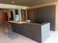 Cucina moderna con isola Twenty Mobilnuova a prezzo scontato
