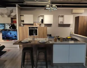 Cucina moderna bianca Mobilturi ad isola Stratos a soli 6950�