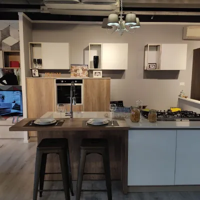 Cucina moderna bianca Mobilturi ad isola Stratos a soli 7950